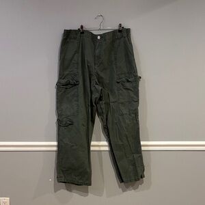 No Boundaries Women's Dark Green Cargo Pants